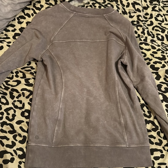 EUC Lululemon Scuba Crew - Picture 3 of 4